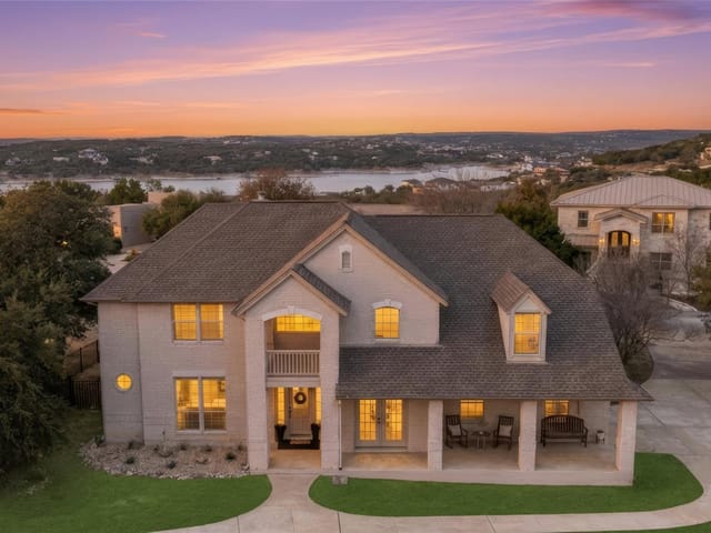 18702 Venture Dr