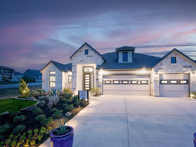 18800 Hopper LN - front exterior - Luxury home in Sweetwater, Austin, TX