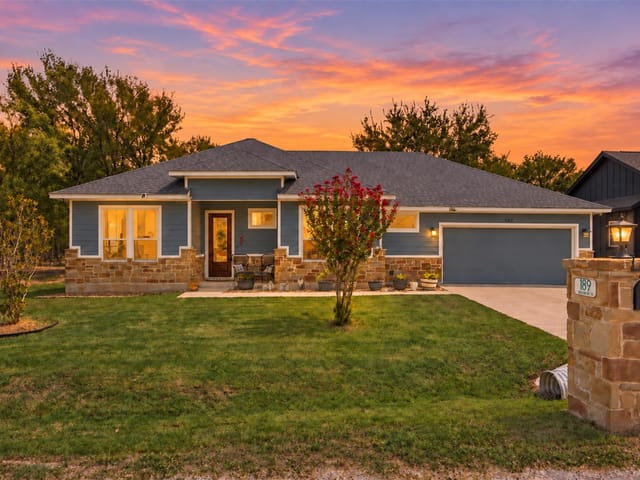 189 Waikakaaua DR