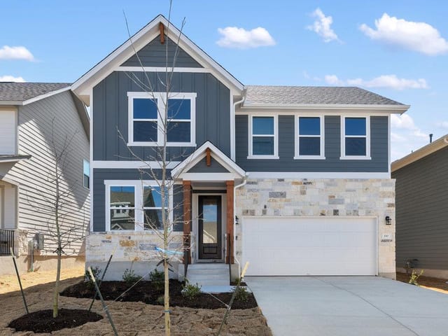 190 Crater Lake Dr