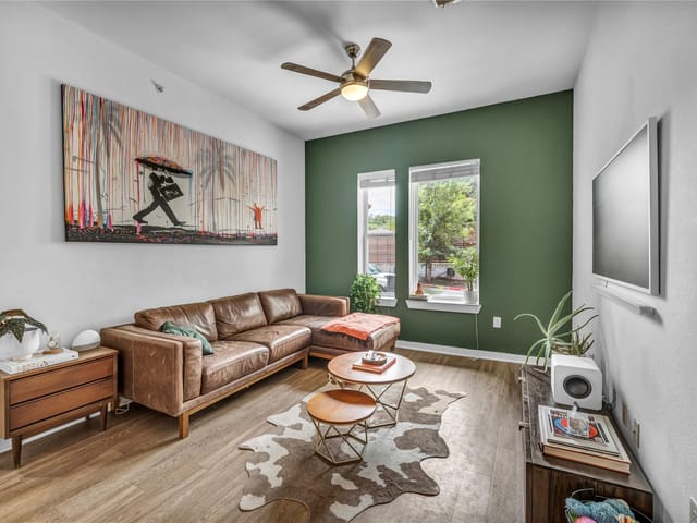 1900 Barton Springs RD Unit #1036