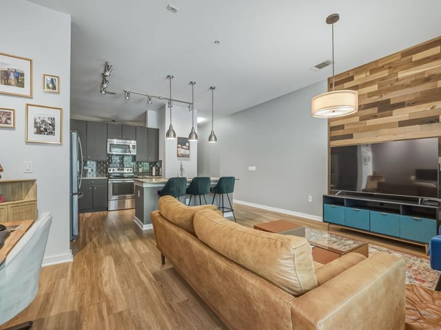 1900 Barton Springs Rd Unit #2006