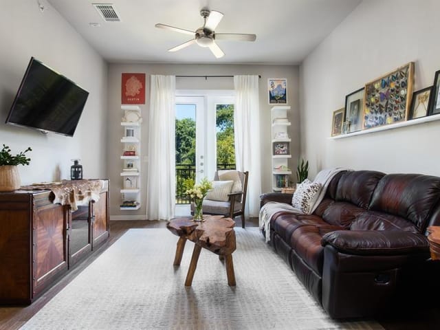 1900 Barton Springs RD Unit #2024