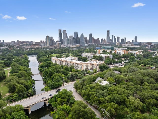 1900 Barton Springs RD Unit #2027