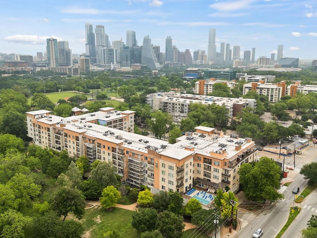 1900 Barton Springs Rd Unit #5015