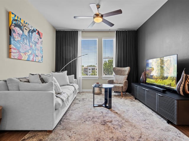 1900 Barton Springs Rd Unit #5027