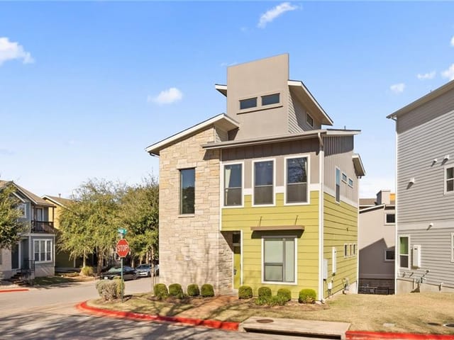 1900 Sager Dr Unit #245C