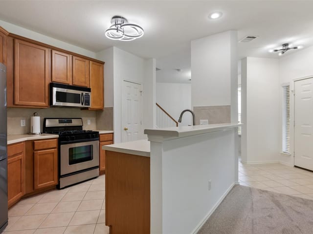 1900 Scofield Ridge Pkwy Unit #1403