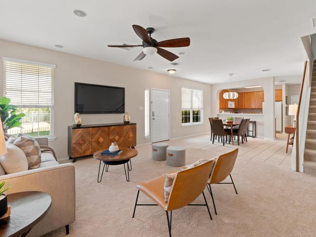 1900 Scofield Ridge PKWY Unit #202