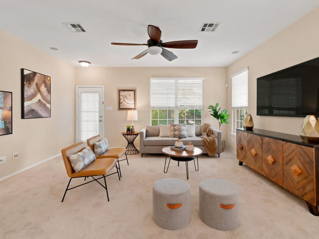 1900 Scofield Ridge PKWY Unit #202