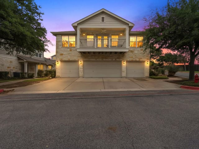 1900 Scofield Ridge Pkwy Unit #3002