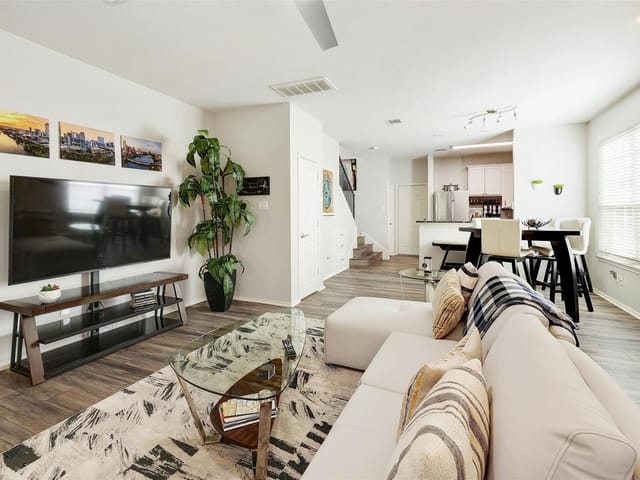 1900 Scofield Ridge Pkwy Unit #5902