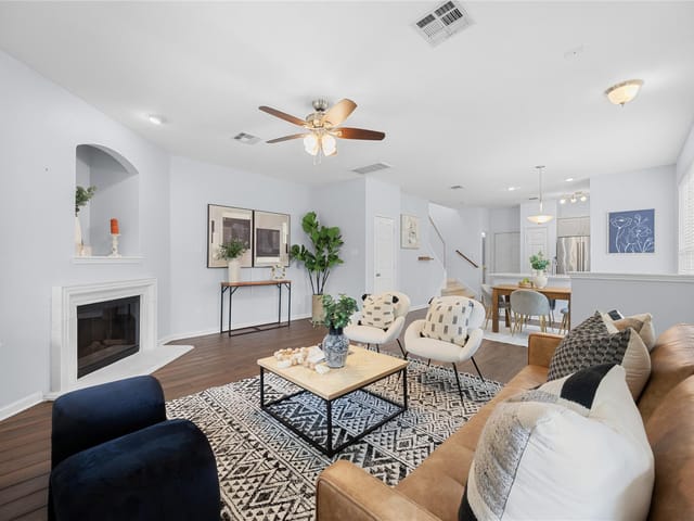 1900 Scofield Ridge PKWY Unit #6302
