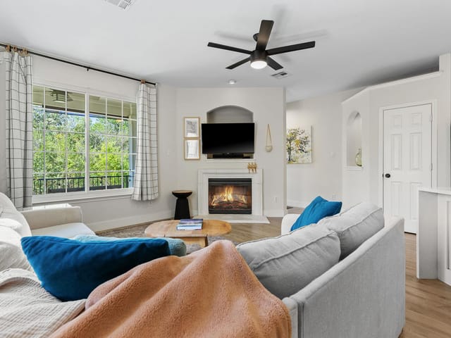 1900 Scofield Ridge PKWY Unit #6803