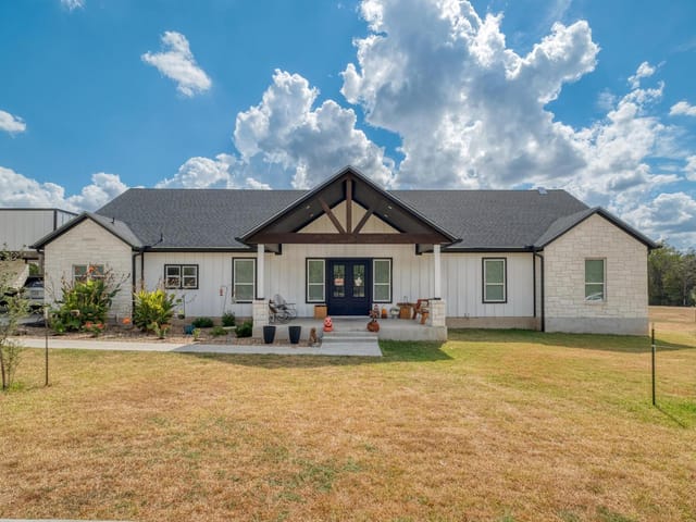 1901 E State Highway 21 None Unit #B