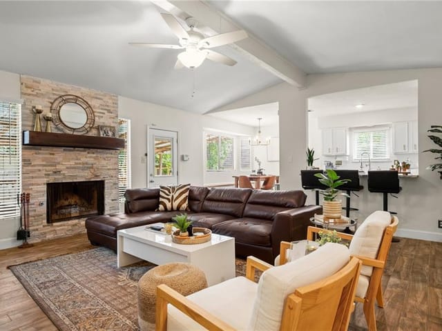 1901 Esplanade Cir