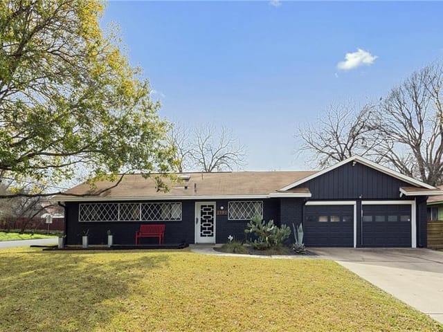 1901 Pompton Dr