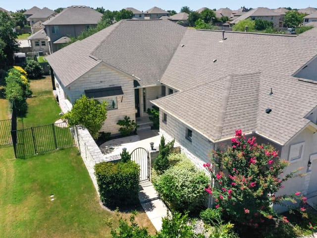 1902 Floresta DR