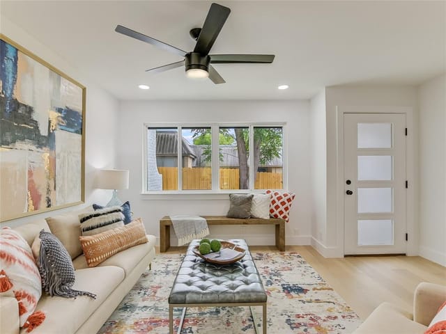 1902 Glen Allen St Unit #B