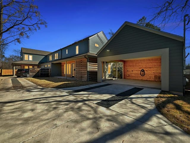 1902 Justin Ln Unit #A