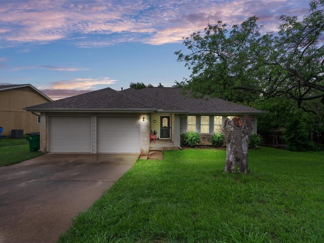 1902 Klattenhoff Dr
