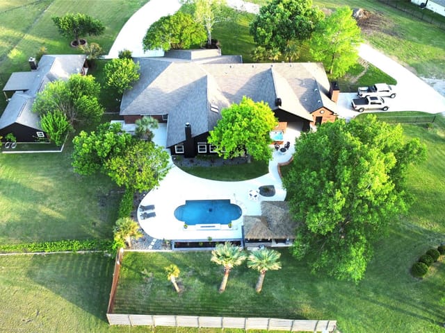 1902 Rowe Loop