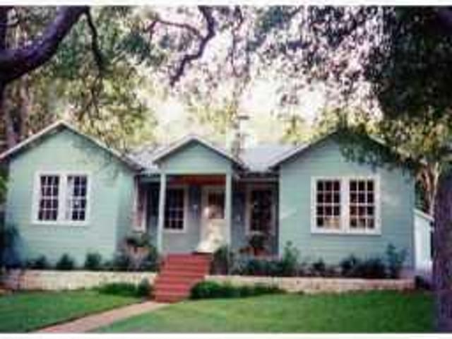 1902 SHARON LN