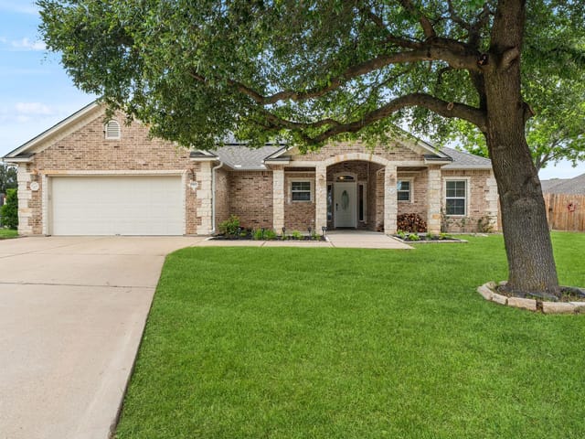1902 Yuma CIR