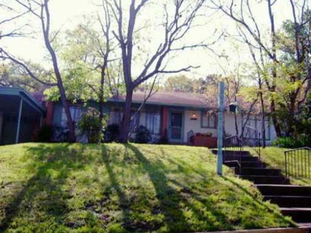 1903 ALAMEDA DR