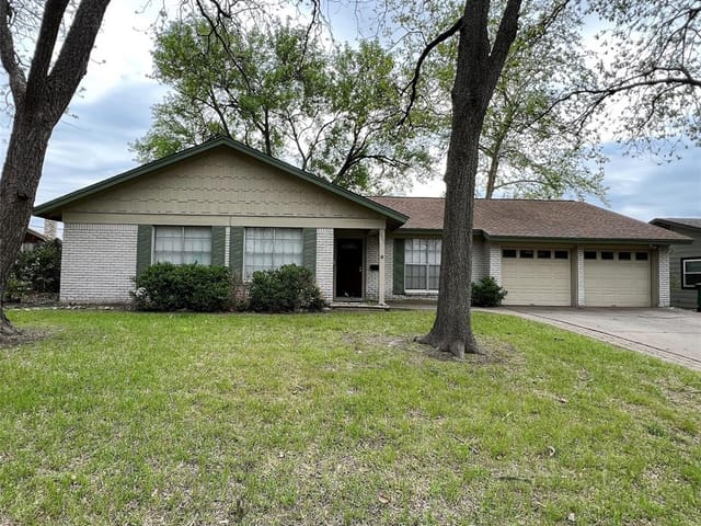 1903 Belford Dr