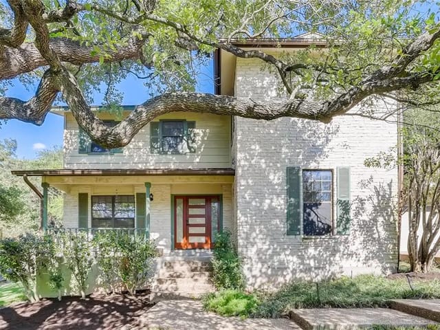 1903 Holly Hill DR