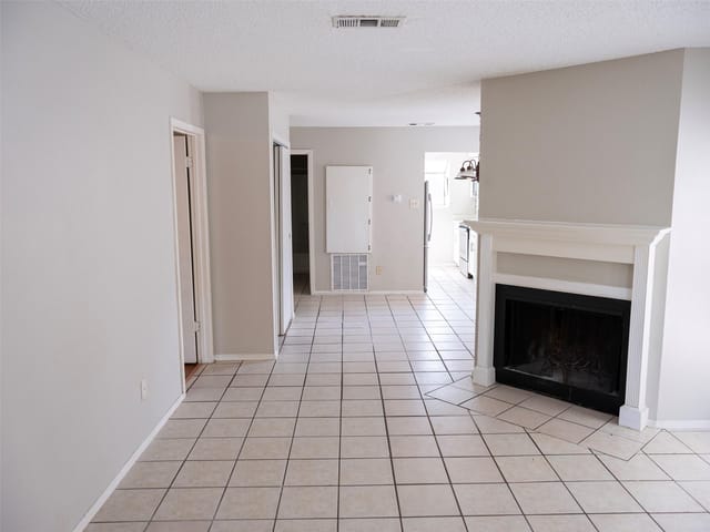 1903 W Loop Unit #B