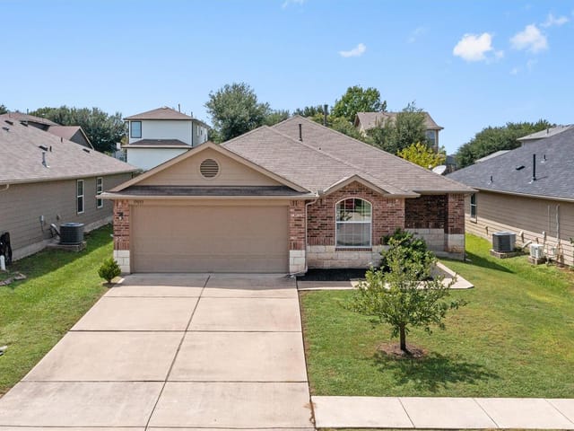 19033 Great Falls DR