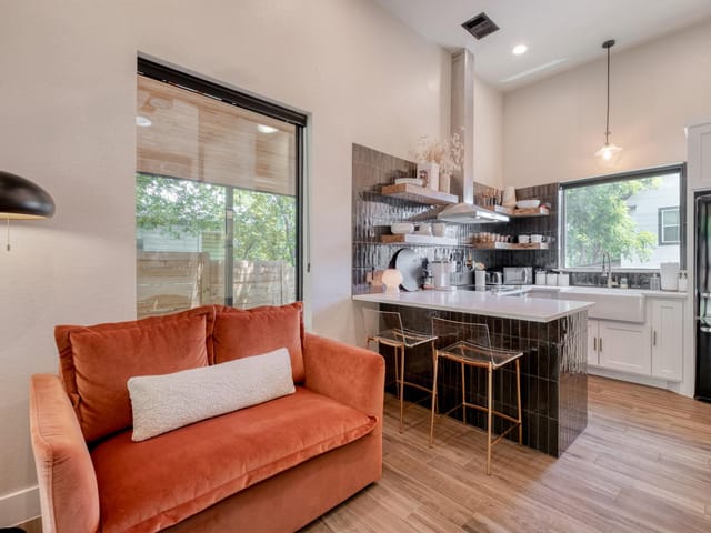 View 1904 E 16th ST Unit #2 1904 E 16th ST Unit #2, photo 1 of 6, Austin, TX