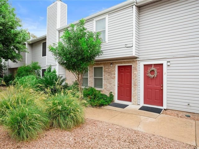 1904 Goodrich Ave Unit #8