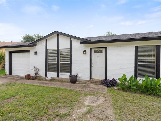 1904 Heathwood Cir