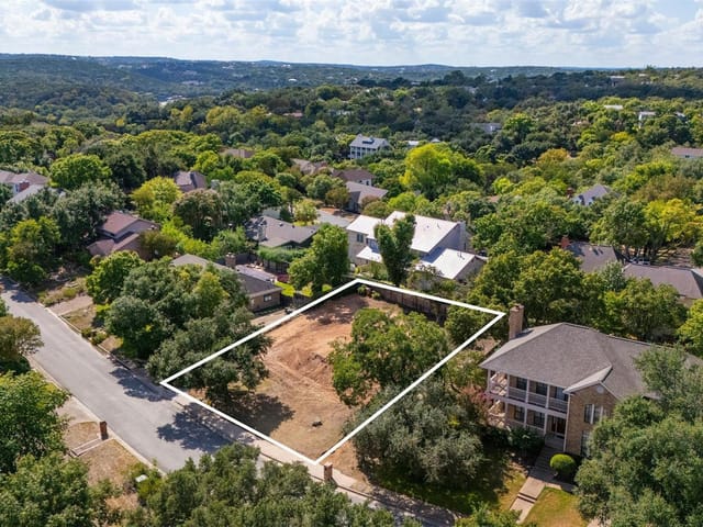 1904 Port Royal DR
