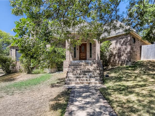 1904 Port Royal Dr