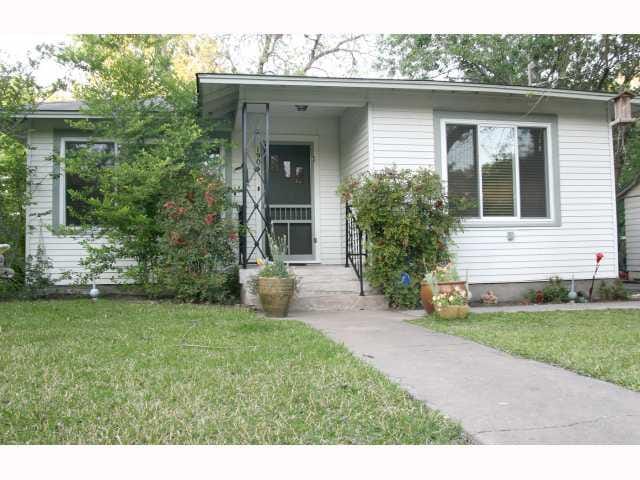 1906 Anita Dr
