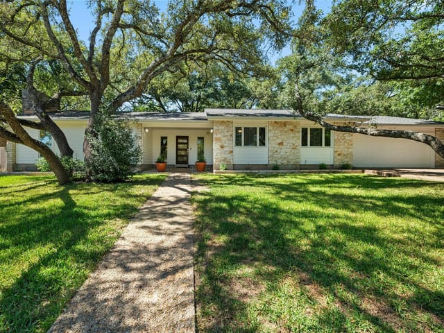 1906 Cypress Pt E