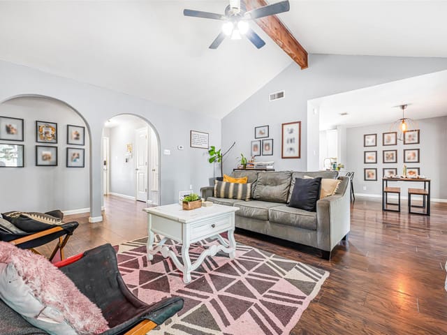1906 Garden Villa Dr