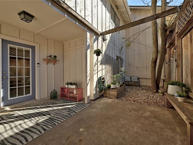1906 Rosetti Dr