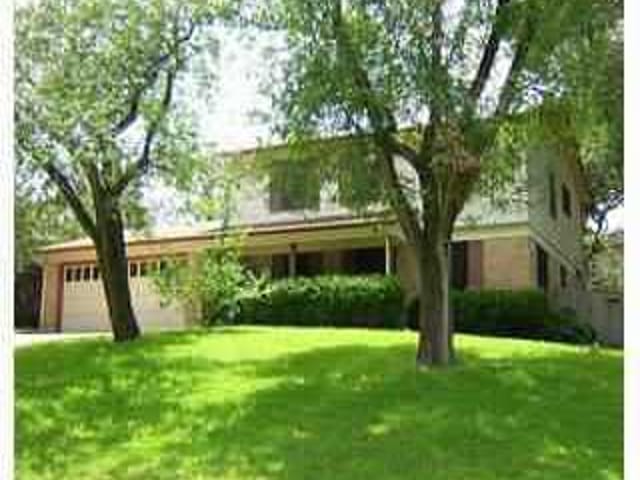 1907 EDGEWARE Dr