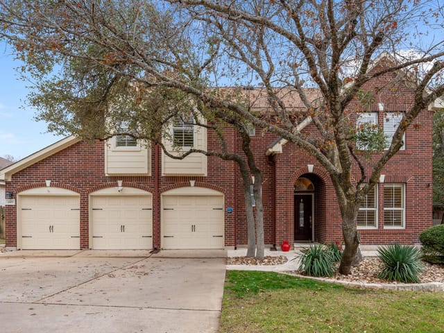 1907 Holly Hill Dr