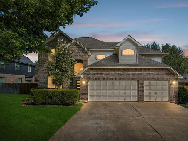 1908 Clearwater DR