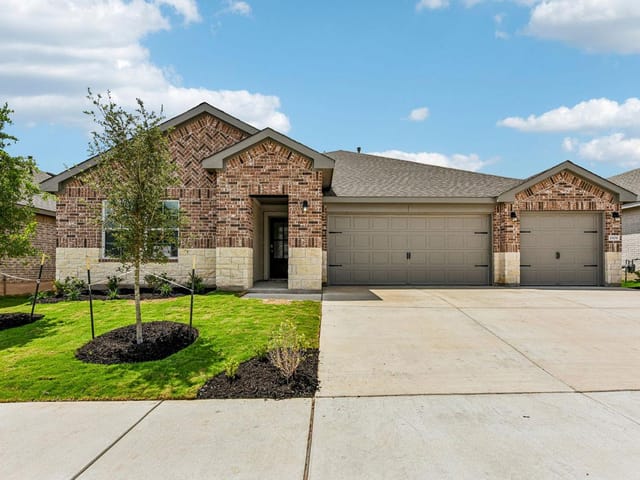 1908 LAZY ACRES ST