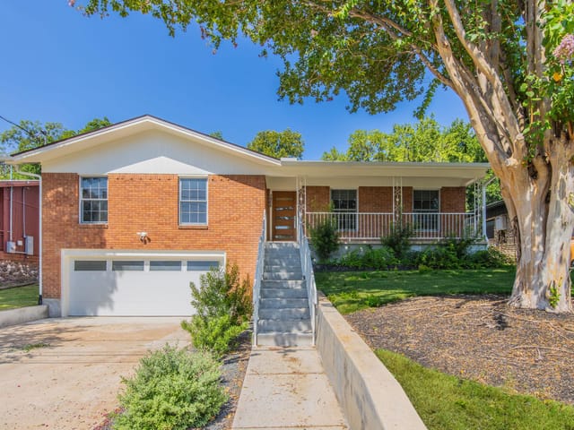 1908 Maple Ave
