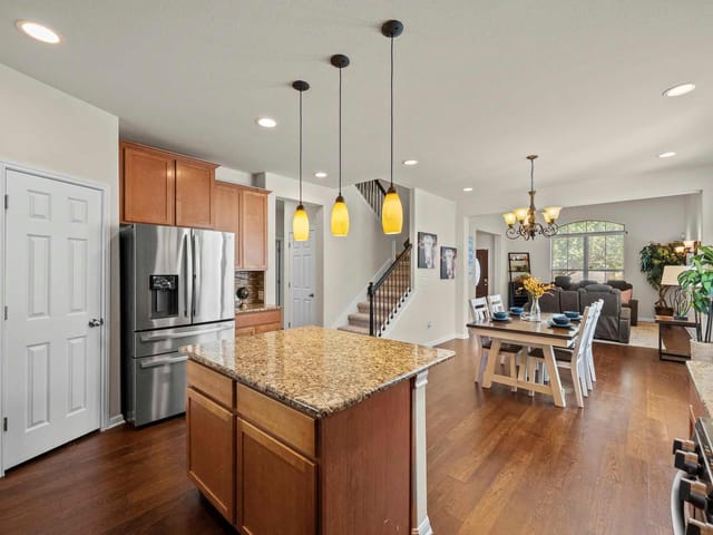 1909 Gabrielles WAY