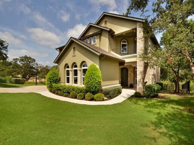 1909 Wimberly Ln