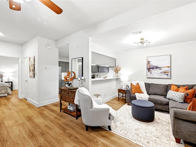 1910 Robbins PL Unit #105